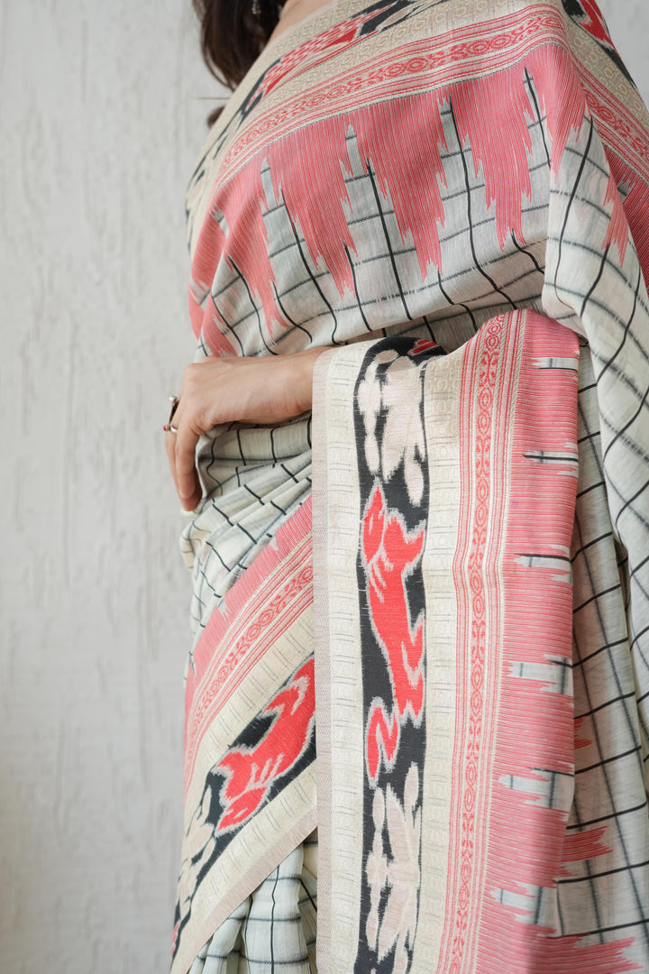 Checkered Temple Border Weave Pattern Kapas Saree