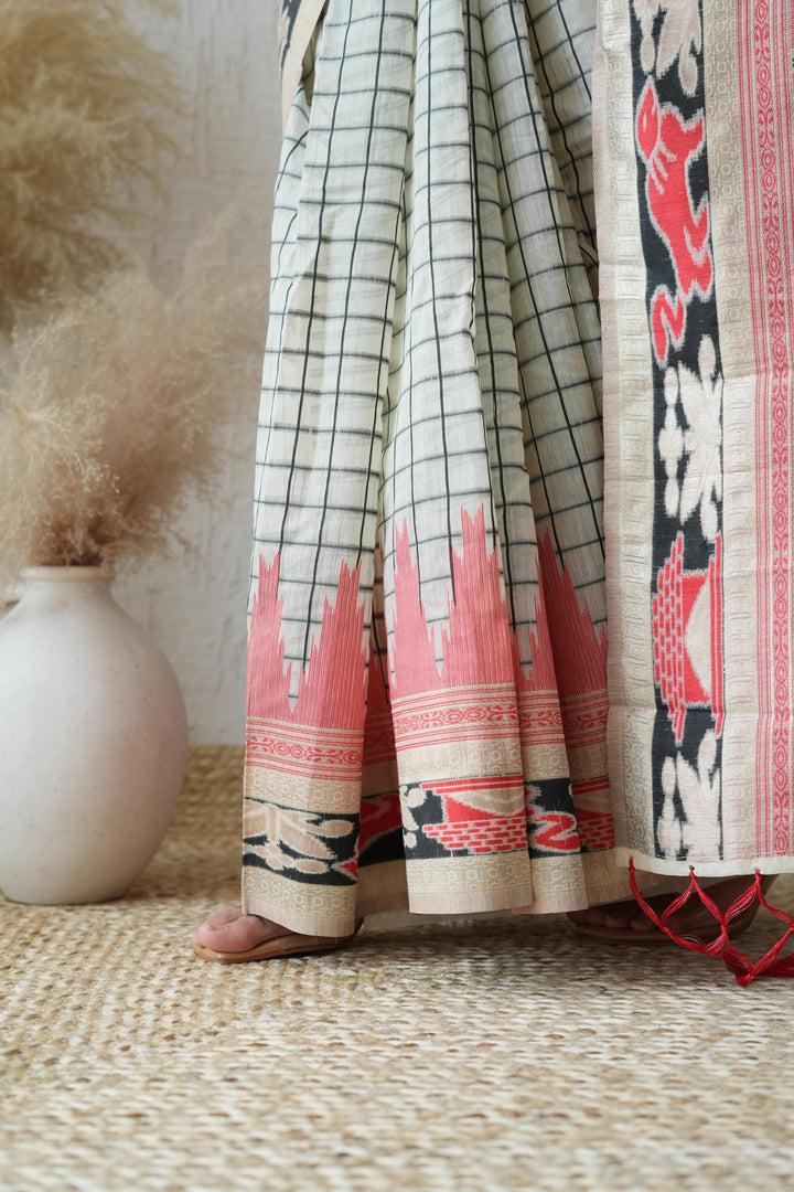 Checkered Temple Border Weave Pattern Kapas Saree