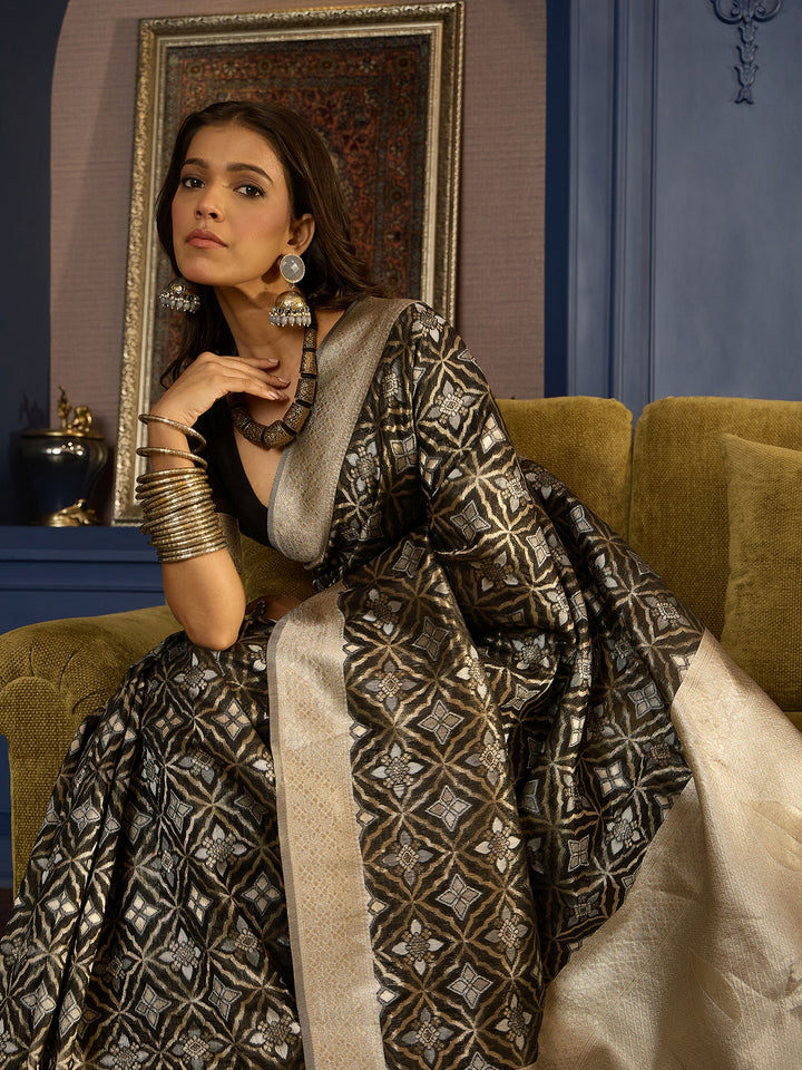 Exquisite Linen Black Saree For Wedding