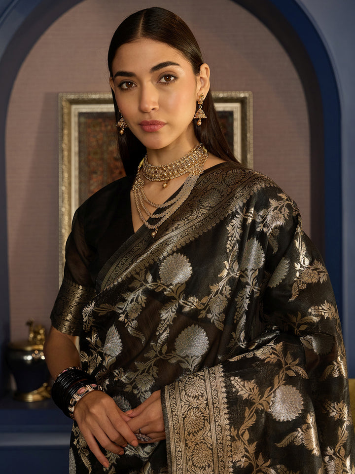 Flowing Black Linen Saree