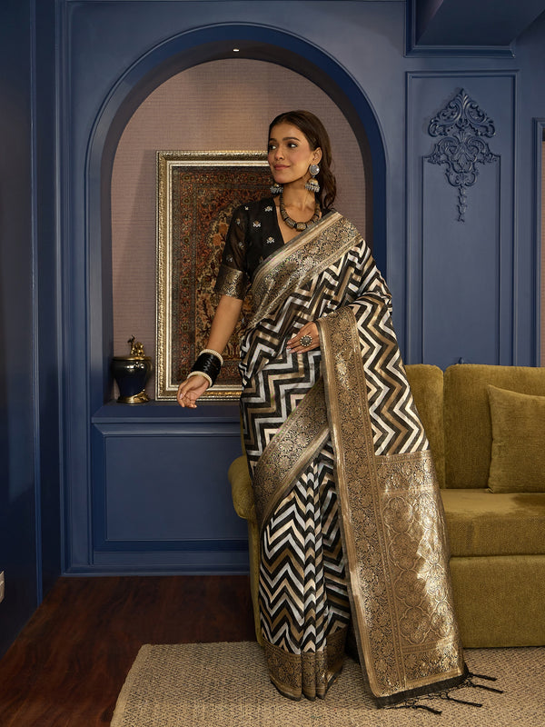 Timeless Linen Black Saree For Farewell