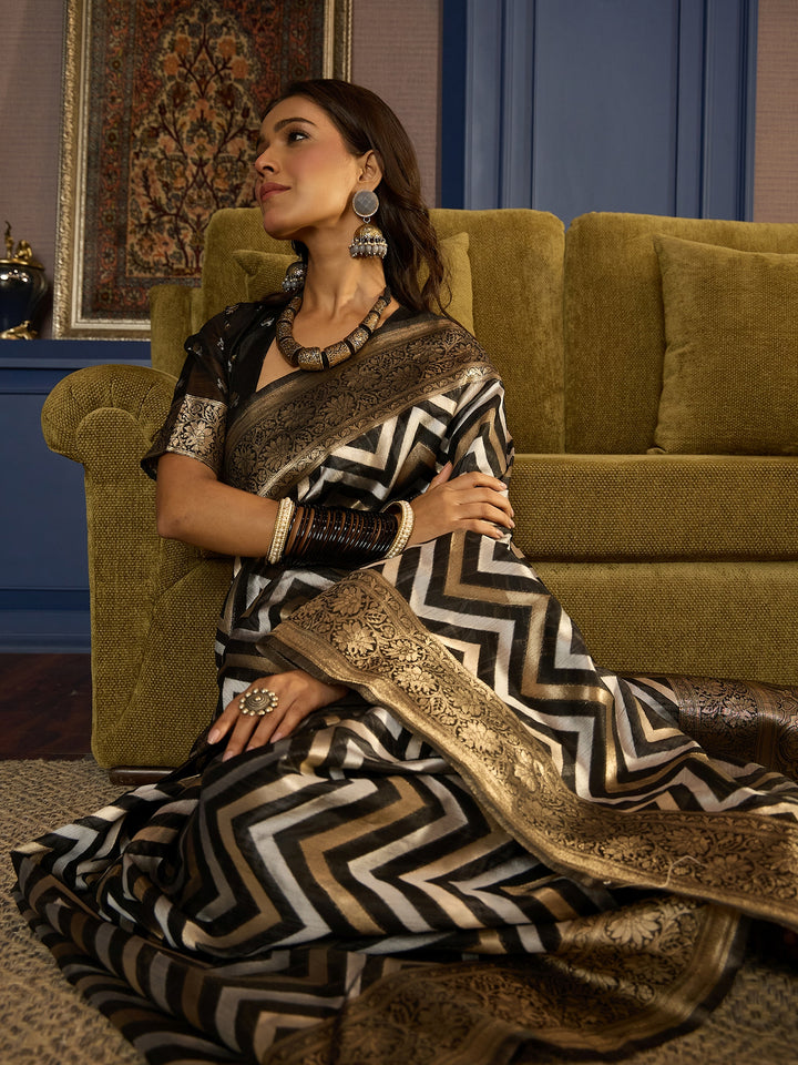 Timeless Linen Black Saree For Farewell
