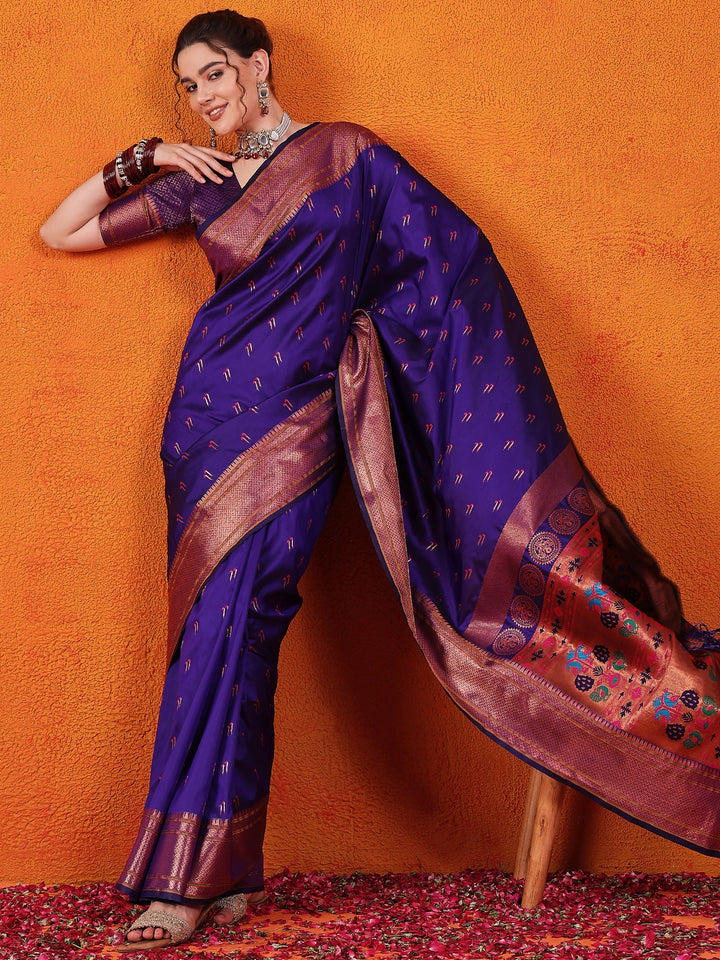 Vibrant Paithani Weave In Blue